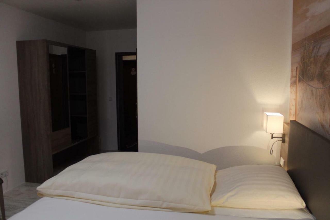 Hotel Zum Lutten Didi Friedeburg Kültér fotó