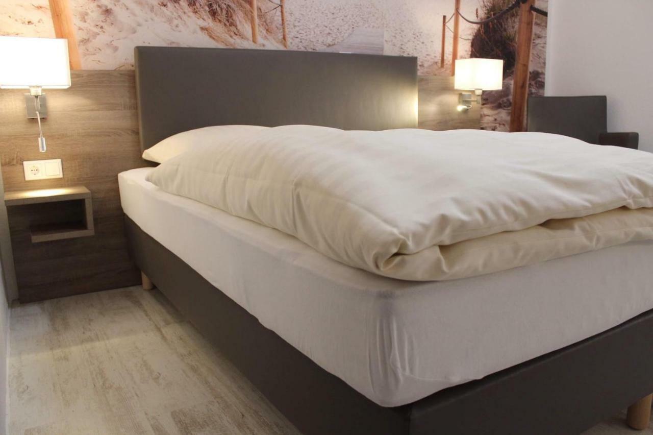 Hotel Zum Lutten Didi Friedeburg Kültér fotó